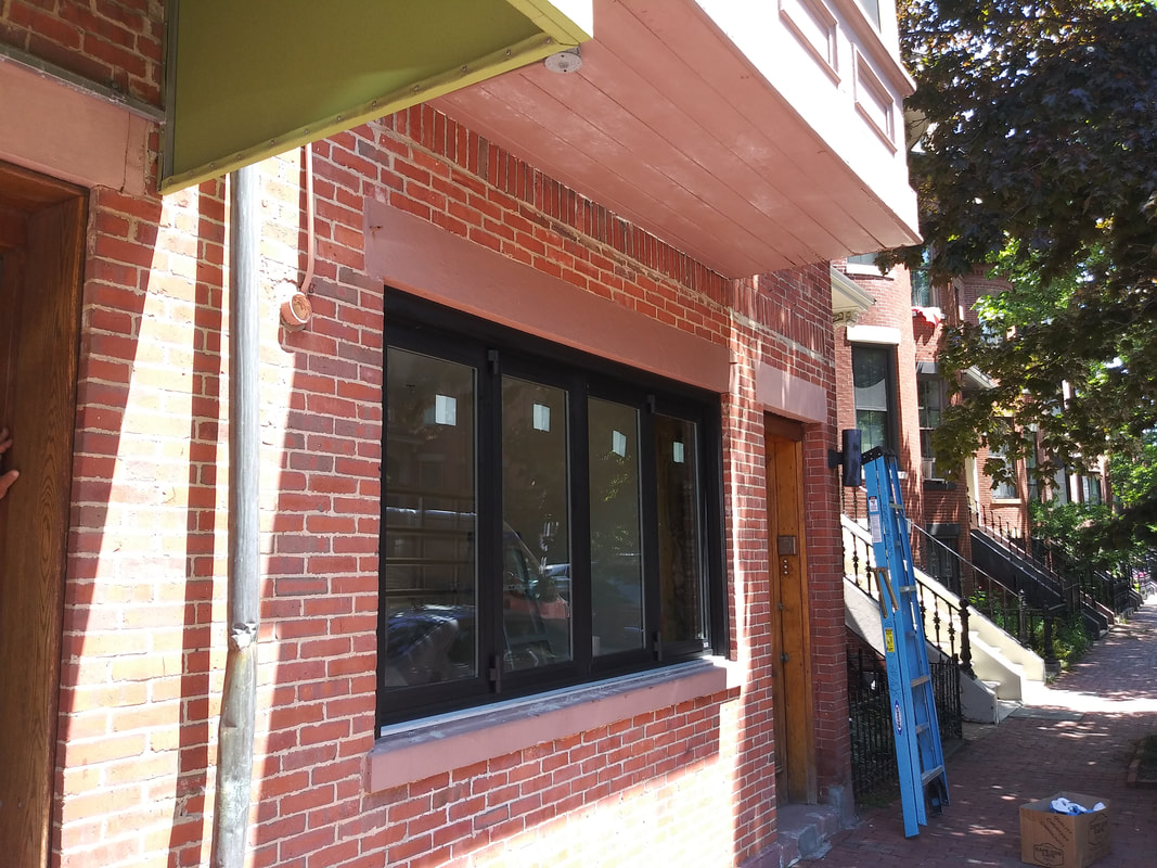 Greystone Cafe — Bi-Fold Storefront — glazing by Skyline Glass & Glazing